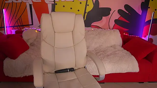 LiaBrazzerr online show from 10-16-25, 06:58