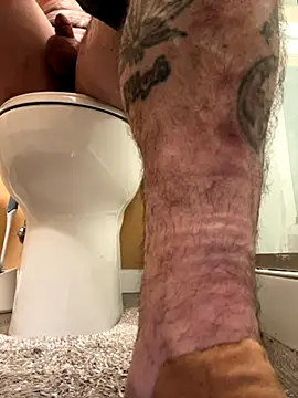 Crackkers online show from 11-20-25, 05:51