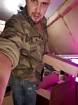 Foxyshaved online show from 02-17-25, 03:09