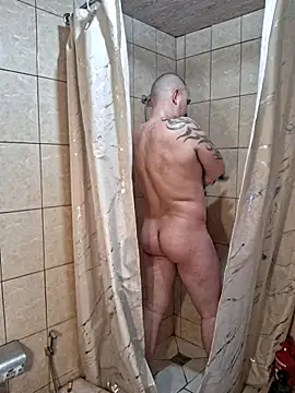 Foxyshaved online show from 04-01-26, 05:41