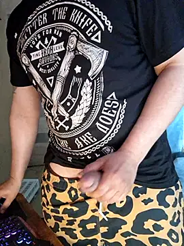 Foxyshaved online show from 05-17-26, 10:22