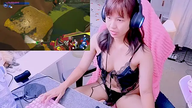Snapshot of Kana_G chatting on 05-16-26, 09:50 Kana G online show from 05-16-26, 09:50