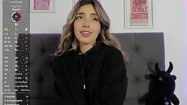 Snapshot of IsadoraGalle_ chatting on 02-17-26, 07:09 IsadoraGalle online show from 02-17-26, 07:09