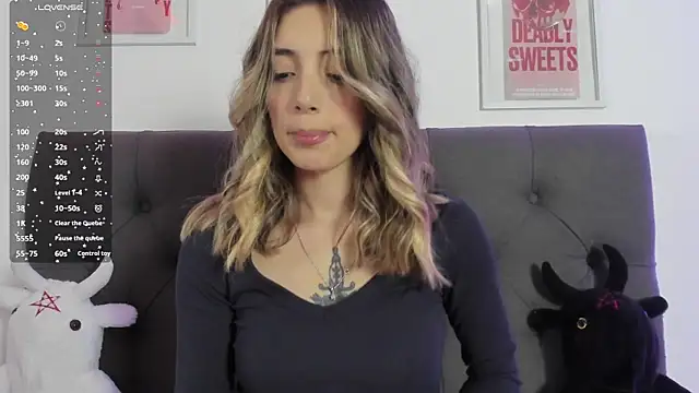 Snapshot of IsadoraGalle_ chatting on 02-23-26, 01:19 IsadoraGalle online show from 02-23-26, 01:19