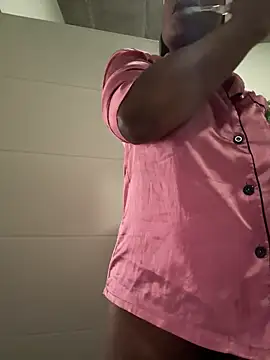 slimcateee online show from 11-17-25, 09:04