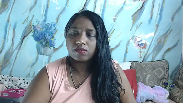 Snapshot of Indian_tracy chatting on 05-14-26, 03:35 Indian tracy online show from 05-14-26, 03:35