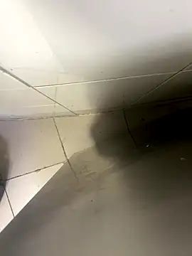 Snapshot of SLhotman chatting on 09-10-25, 09:53 SLhotman online show from 09-10-25, 09:53