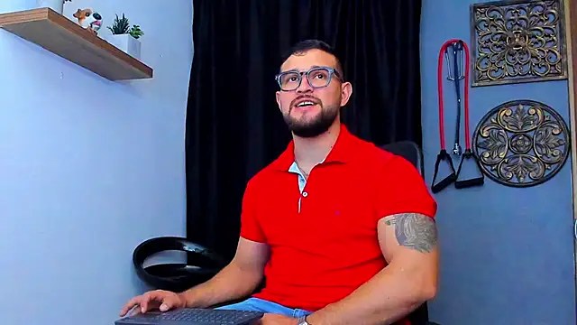 Snapshot of AndrewDiaz chatting on 02-08-26, 07:34 AndrewDiaz online show from 02-08-26, 07:34