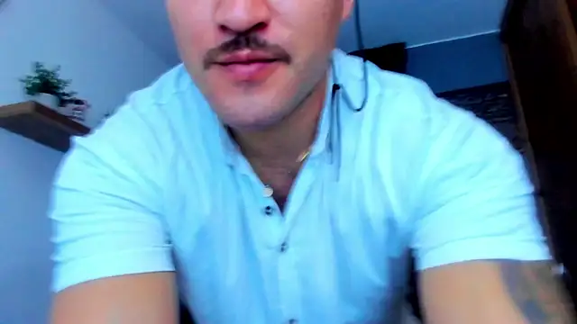 Snapshot of AndrewDiaz chatting on 05-27-26, 05:59 AndrewDiaz online show from 05-27-26, 05:59