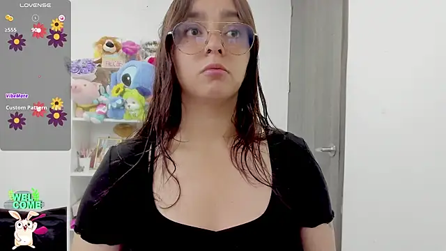 Snapshot of Valery7rose_ chatting on 06-30-26, 03:35 Valery7rose online show from 06-30-26, 03:35