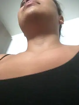 JuanaSimons online show from 12-21-25, 11:12