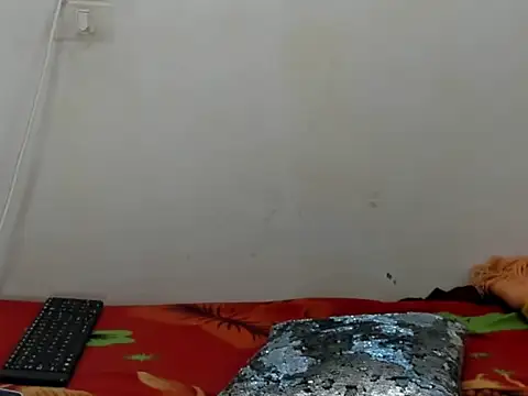 aliissa more online show from 05-25-26, 07:53