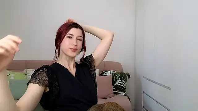 AliciaNewell online show from 10-18-25, 10:49