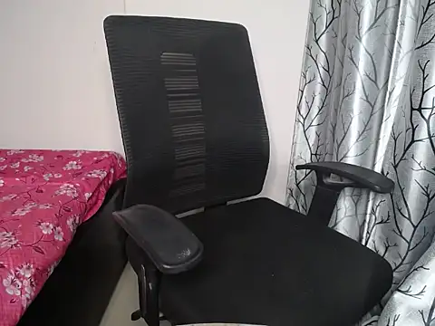 Naila00 online show from 02-28-26, 03:57