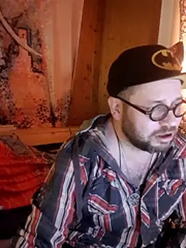 Snapshot of Hippiep chatting on 10-24-25, 07:32 Hippiep online show from 10-24-25, 07:32