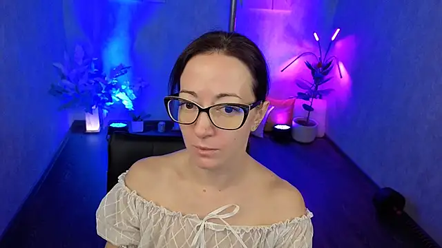 Snapshot of kimberlyray777 chatting on 10-08-25, 01:14 kimberlyray777 online show from 10-08-25, 01:14