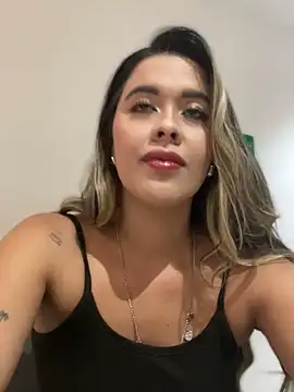 Snapshot of Emilia_Bakerr chatting on 12-28-24, 06:18 Emilia Bakerr online show from 12-28-24, 06:18