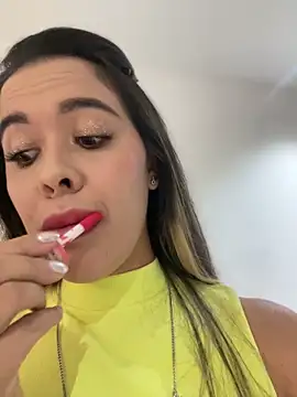 Snapshot of Emilia_Bakerr chatting on 01-28-25, 06:17 Emilia Bakerr online show from 01-28-25, 06:17