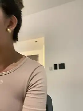 Snapshot of Emilia_Bakerr chatting on 03-03-25, 06:12 Emilia Bakerr online show from 03-03-25, 06:12