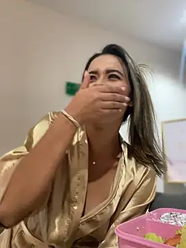 Snapshot of Emilia_Bakerr chatting on 03-11-25, 06:19 Emilia Bakerr online show from 03-11-25, 06:19