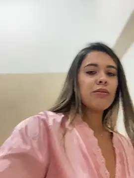 Snapshot of Emilia_Bakerr chatting on 03-21-25, 09:45 Emilia Bakerr online show from 03-21-25, 09:45