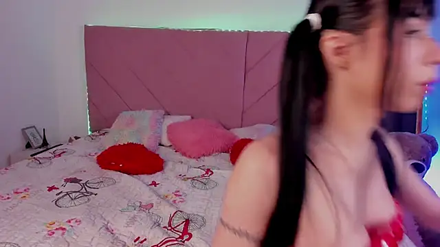 Marily Daniela  online show from 10-26-25, 04:07