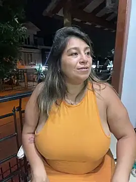 MrsFoucher online show from 01-12-25, 02:03