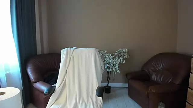 KaylaLaine online show from 02-14-26, 07:38