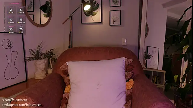 JulietteDee online show from 02-12-25, 09:33