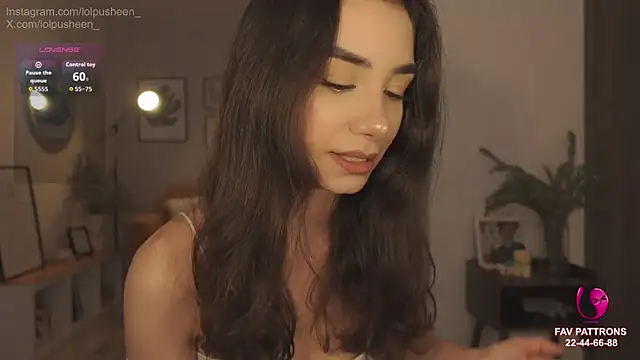 Snapshot of JulietteDee chatting on 06-22-26, 10:07 JulietteDee online show from 06-22-26, 10:07