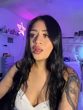Snapshot of lucianaroy chatting on 05-30-26, 08:06 lucianaroy online show from 05-30-26, 08:06