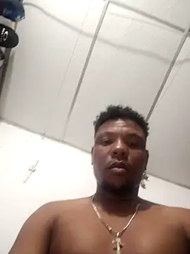 hugo3918  online show from 11-01-25, 12:29