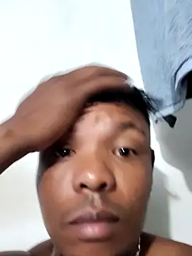 hugo3918  online show from 02-06-26, 02:09