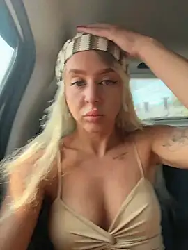 LikaCat online show from 04-05-26, 02:09