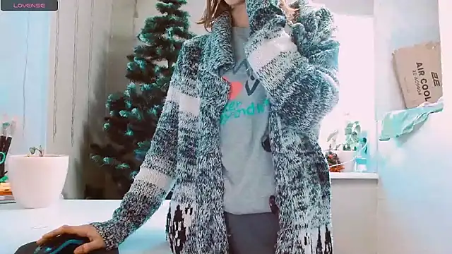 RosaJil online show from 12-13-24, 01:44