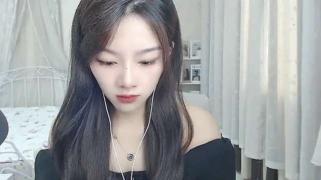 Snapshot of Jenny-Z chatting on 05-20-26, 01:56 Jenny-Z online show from 05-20-26, 01:56