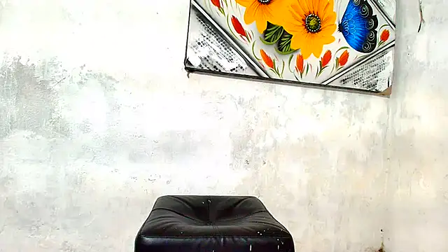 Snapshot of luciana_daza chatting on 01-08-25, 01:00 luciana daza online show from 01-08-25, 01:00