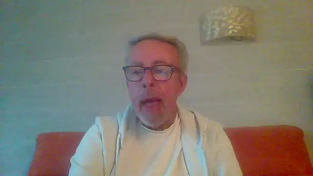 tuggy59 online show from 04-09-26, 06:19