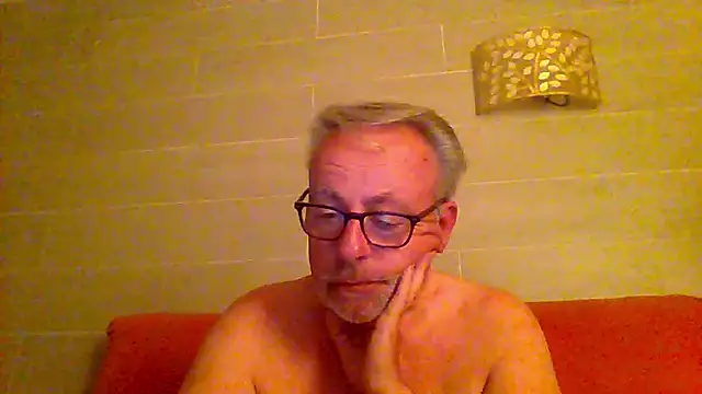 tuggy59 online show from 05-22-26, 04:08
