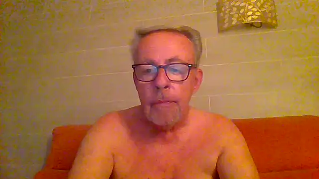 tuggy59 online show from 07-11-26, 04:59