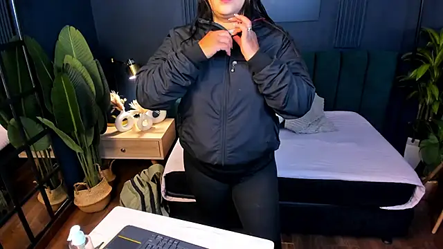 taylor bennet online show from 02-10-25, 12:08