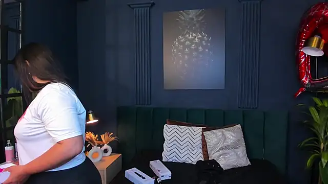 taylor bennet online show from 02-24-25, 12:16