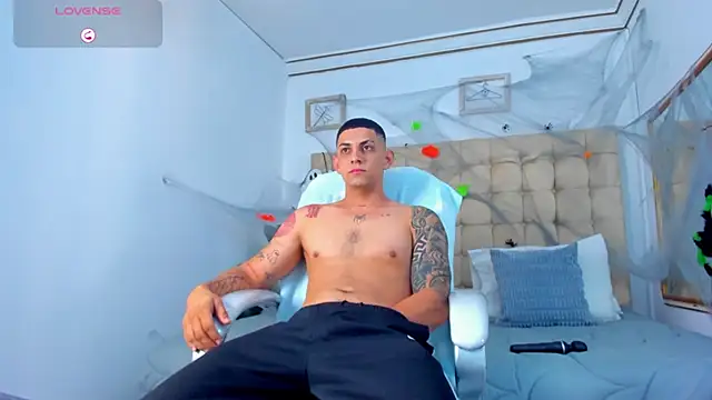 Alex cute77 online show from 11-01-25, 10:50