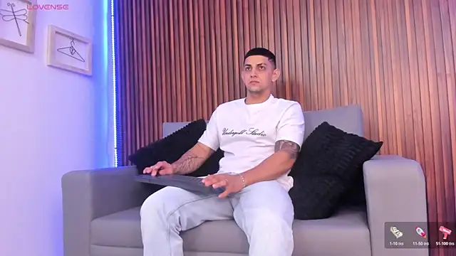 Alex cute77 online show from 02-08-26, 11:46