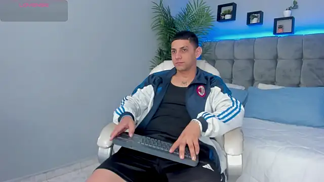 Alex cute77 online show from 03-20-26, 12:21