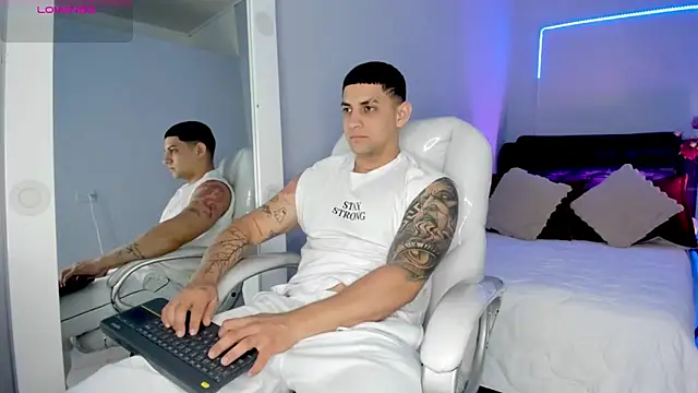 Alex cute77 online show from 07-10-26, 12:52