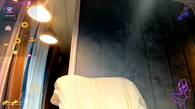 Sassy Teen online show from 11-08-25, 09:31