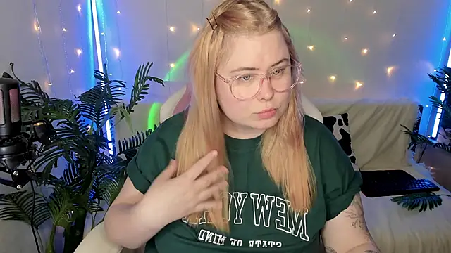 Akemi BBW online show from 01-17-25, 06:02