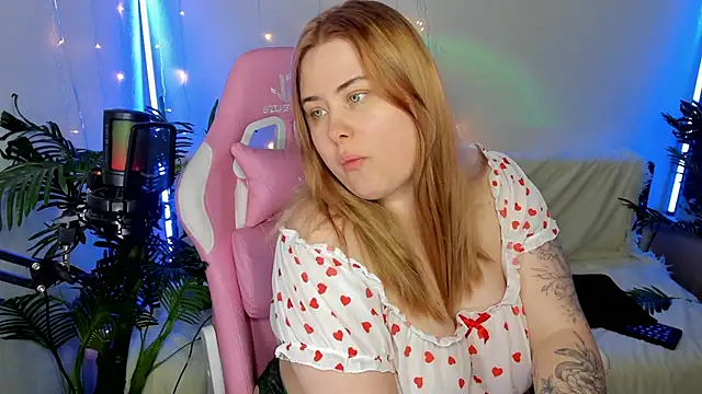 Akemi BBW online show from 01-22-25, 07:35