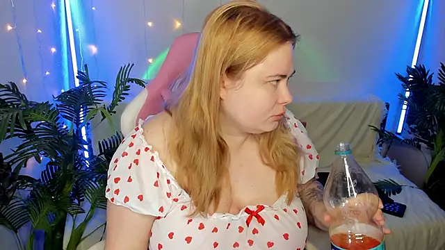 Akemi BBW online show from 01-25-25, 05:51